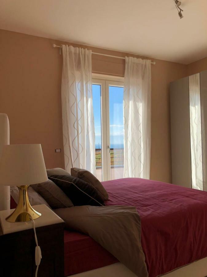 B&B Panoramica 33 Salerno Eksteriør billede